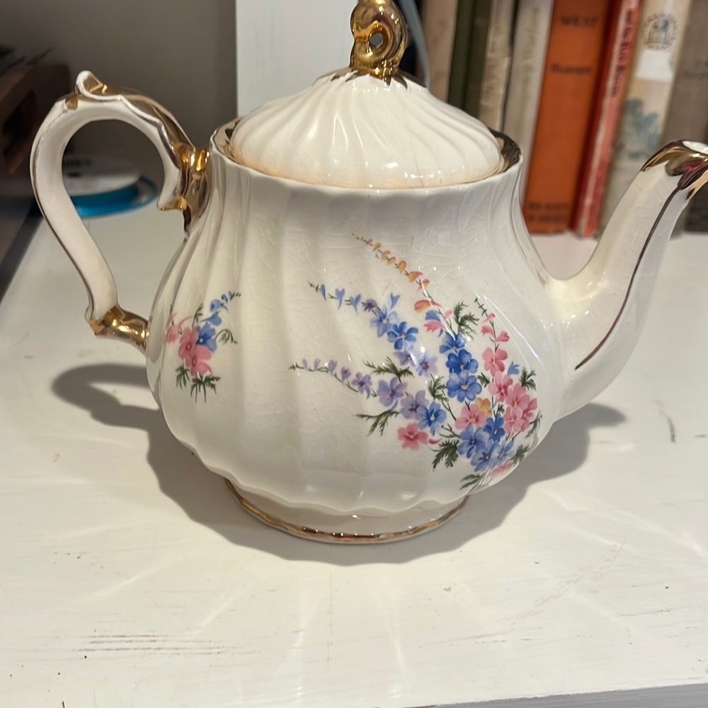 Sadler teapot 8862 I believe